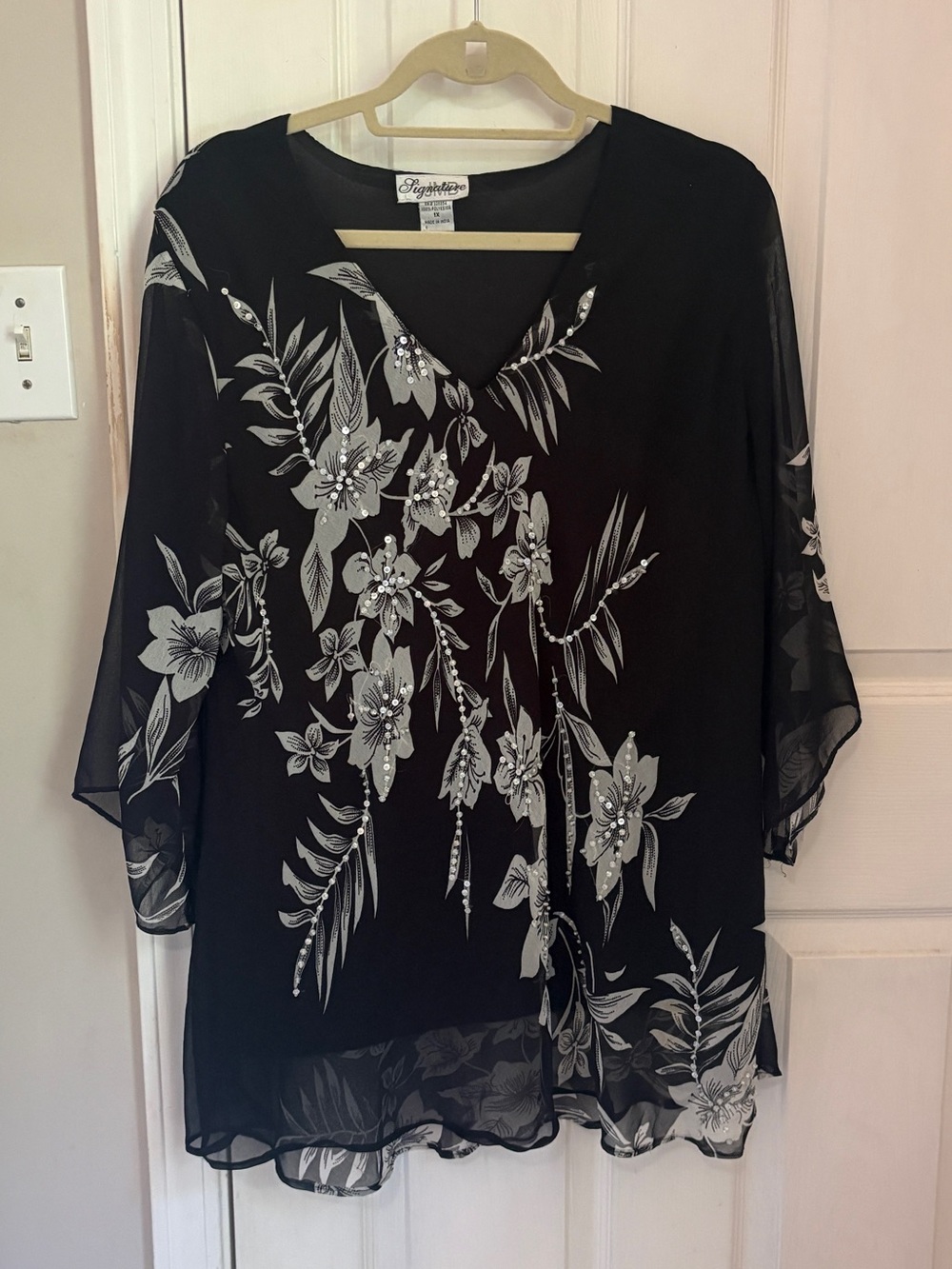 Signature Brand Flowy Floral Top with Sequins